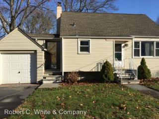 95 Lakeview Ave, New Haven CT  06516-1029 exterior