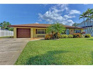703 Park Ln, Bradenton, FL 34209-1853