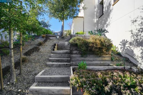 20 Rabble Rd, Orinda CA  94563-3718 exterior