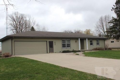 623 Front St, Geneva, IA 50633-8900