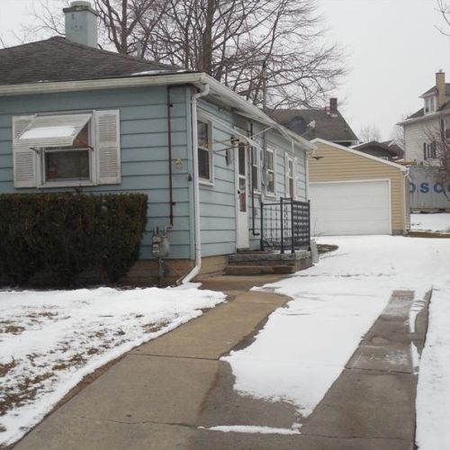 1421 Randolph St, New Castle, PA 16101-5155