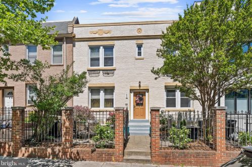 1606 Isherwood St, Washington, DC 20002-5541