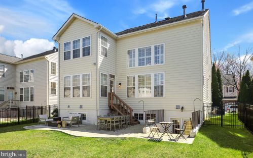 2617 Cast Off Loop, Woodbridge VA  22191-1470 exterior
