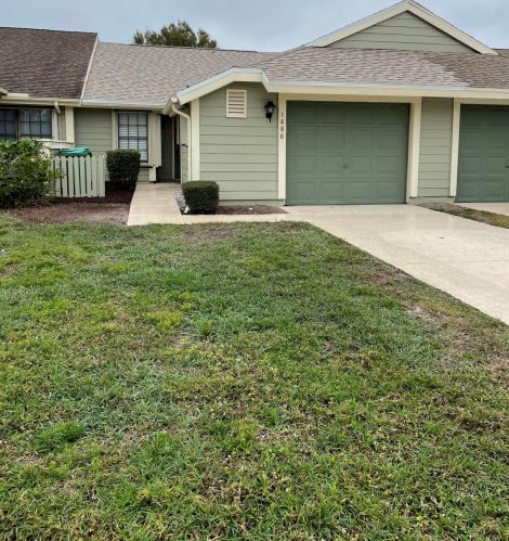 1486 Colchester Cir, Fort Pierce, FL 34952-4255
