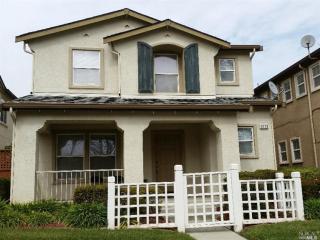 2773 Whitney Dr, Fairfield, CA 94533-8910