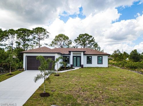 742 Chapman Ave, Lehigh Acres, FL 33974-7534