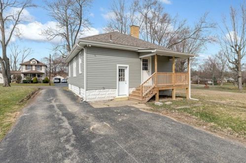 20 Cecil Ave, New Castle, PA 16101-1204