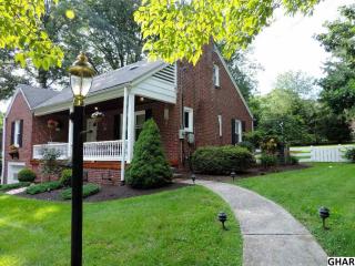 4310 Berkley St, Harrisburg, PA 17109-4301