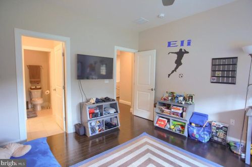 504 Sophia Cir, Hummelstown PA  17036-7089 exterior