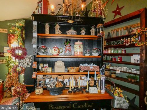 500 Tansboro Rd, Berlin Boro NJ  08009-9009 exterior