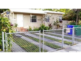 3245 7th St, Miami, FL 33135-2601