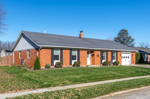 936 Hamlet Dr, Xenia, OH 45385-1717