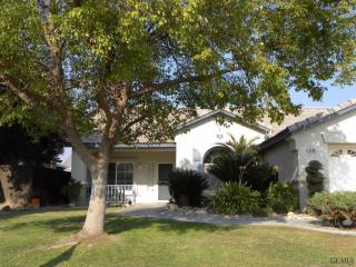 6908 Elkhorn St, Bakersfield, CA 93313-4924