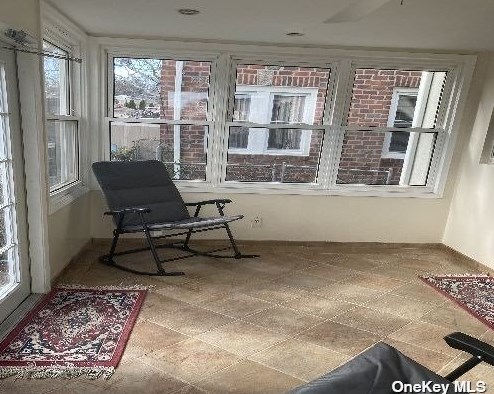 89-18 216th St, Jamaica, NY 11427-1910