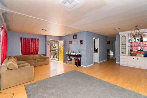 73420 18th Ave, Desert Hot Springs CA  92241-7844 exterior