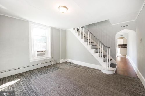 321 Howard St, Pottstown PA 19464-6701 exterior