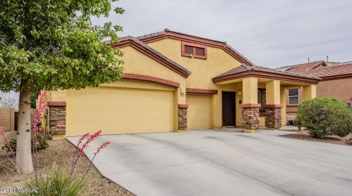 9871 Crook Ln, Tucson, AZ 85742-8654