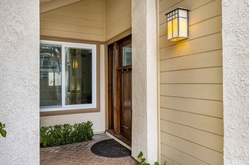 513 15th St, Huntington Beach CA  92648-4045 exterior