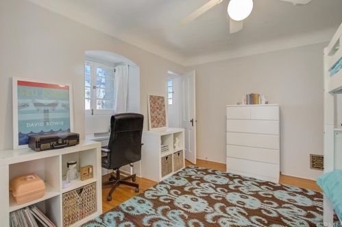 1905 Verdugo Rd, Glendale CA  91208-2605 exterior