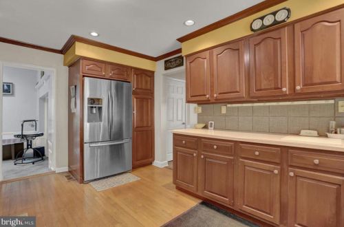 418 Blacklatch Ln, Camp Hill PA  17011-8414 exterior