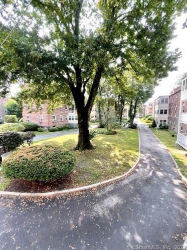 2825 Fairfield Ave, Bridgeport CT  06605-3063 exterior