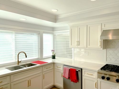 7920 Garner St, Long Beach, CA 90808-4430