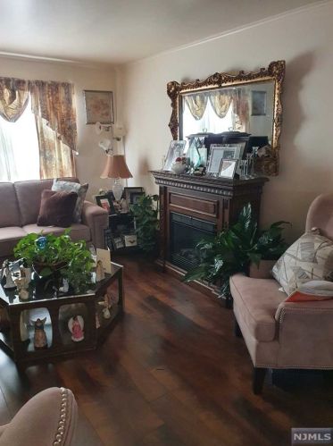 88 Rockland St, Paterson NJ 07501-2560 exterior