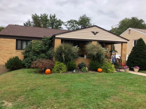 4608 Woodhill Dr, Whitaker, PA 15120-3521