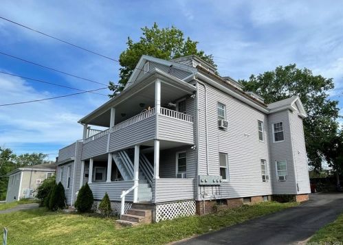 16 Lake St, Middletown, CT 06457-4319