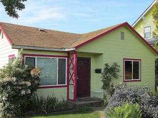2015 Fairbanks St, Tacoma, WA 98404-4850