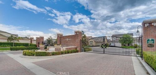 317 White Alder Dr, Bakersfield, CA 93314