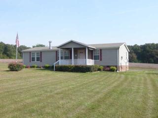 7106 Spring Creek Rd, Tullahoma, TN 37388-5572