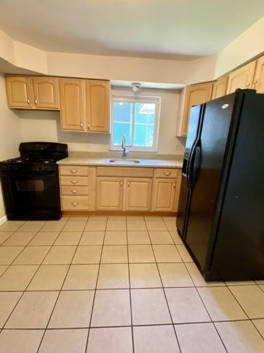 222 11th Ave, Whitaker PA  15120-1629 exterior