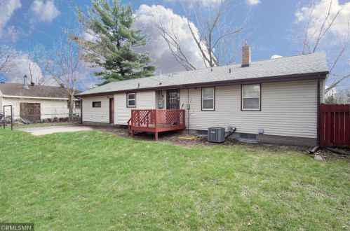 201 County Road F, Saint Paul, MN 55127-6106