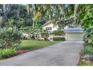 30831 Cove Rd, Tavares, FL 32778-5164