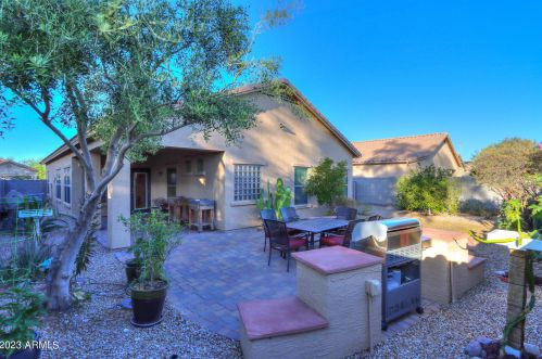 1325 Linda Dr, Casa Grande AZ  85122-3352 exterior