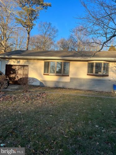 39 Morris Blvd, Berkeley Township NJ  08721-3573 exterior