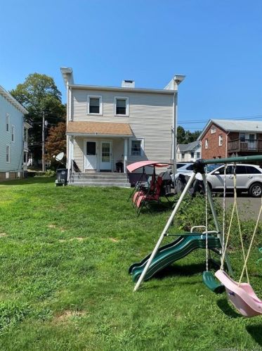 17 Cherry St, Milford CT  06460-3413 exterior