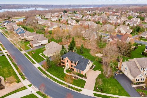 5335 Bayside Ridge Dr, Galena, OH 43021-8551