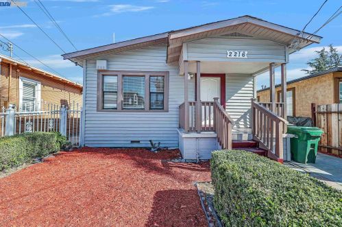 2216 87th Ave, Oakland, CA 94605-3920