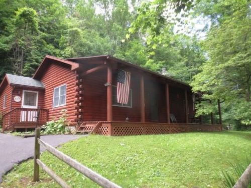 3251 Tyler Rd, Marion, NY 14505-9407