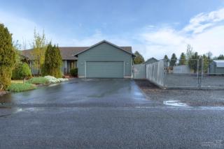 20740 Wagontire Way, Bend OR  97701-8669 exterior