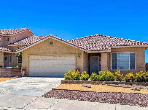 17557 Hudson Dr, Victorville, CA 92395-7731