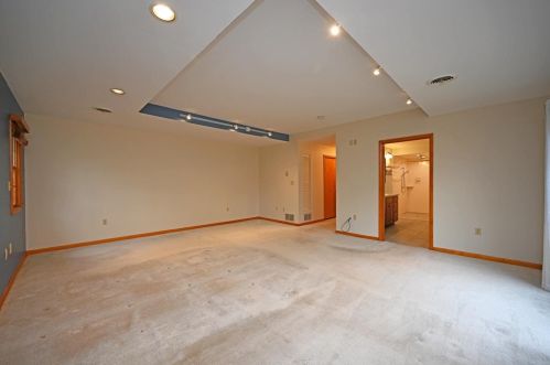 5124 Hagewa Dr, Cincinnati OH 45242-6247 exterior