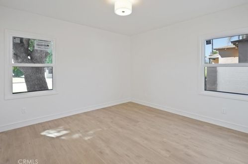 8042 Irvine Ave, North Hollywood CA  91605-1646 exterior