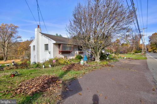 363 Evergreen Rd, Pottstown, PA 19464-3144