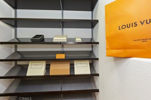 3745 Hollingsworth Rd, Altadena CA  91001-3857 exterior