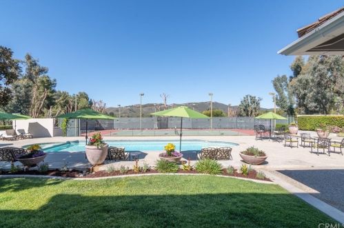 28565 Vallejo Ave, Temecula CA  92592-2316 exterior