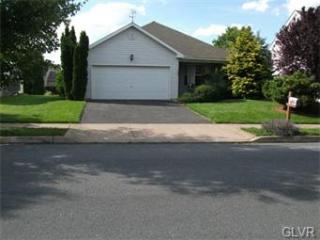 1793 Blush Dr, Easton, PA 18045-5417