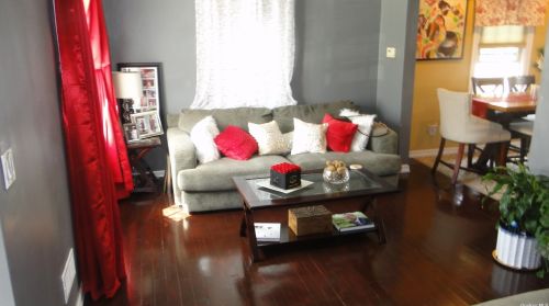 159 Miriam Pkwy, Floral Park, NY 11003-4430